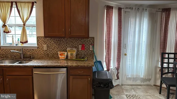 $650,000 | 10102 Ellard Drive, Lanham, MD 20706
