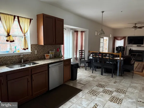 $650,000 | 10102 Ellard Drive, Lanham, MD 20706