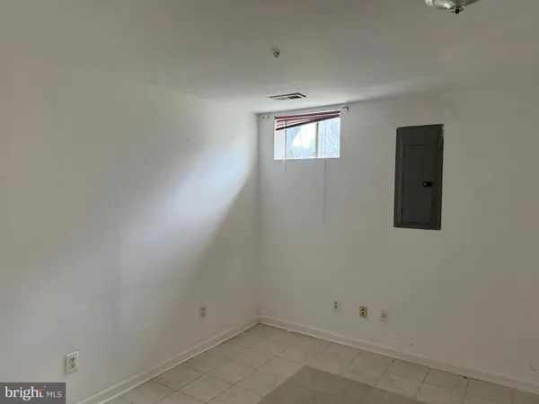 $650,000 | 10102 Ellard Drive, Lanham, MD 20706