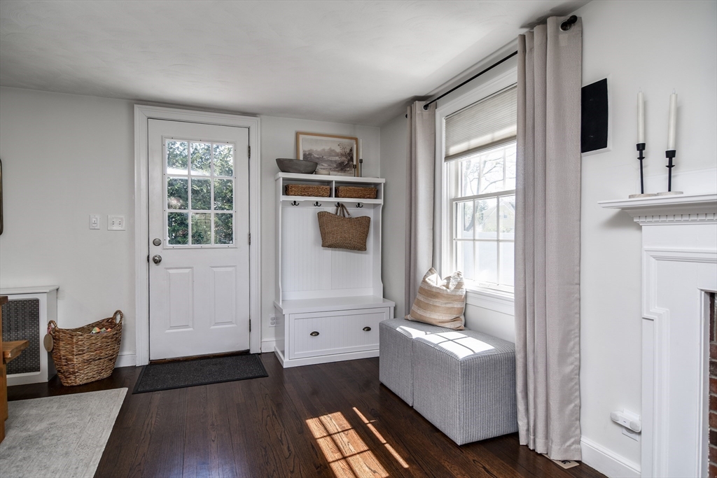 52 Wesley Road Framingham, MA 01701 - Photo 11 of 29