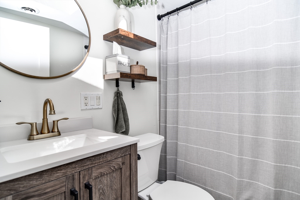 52 Wesley Road Framingham, MA 01701 - Photo 16 of 29