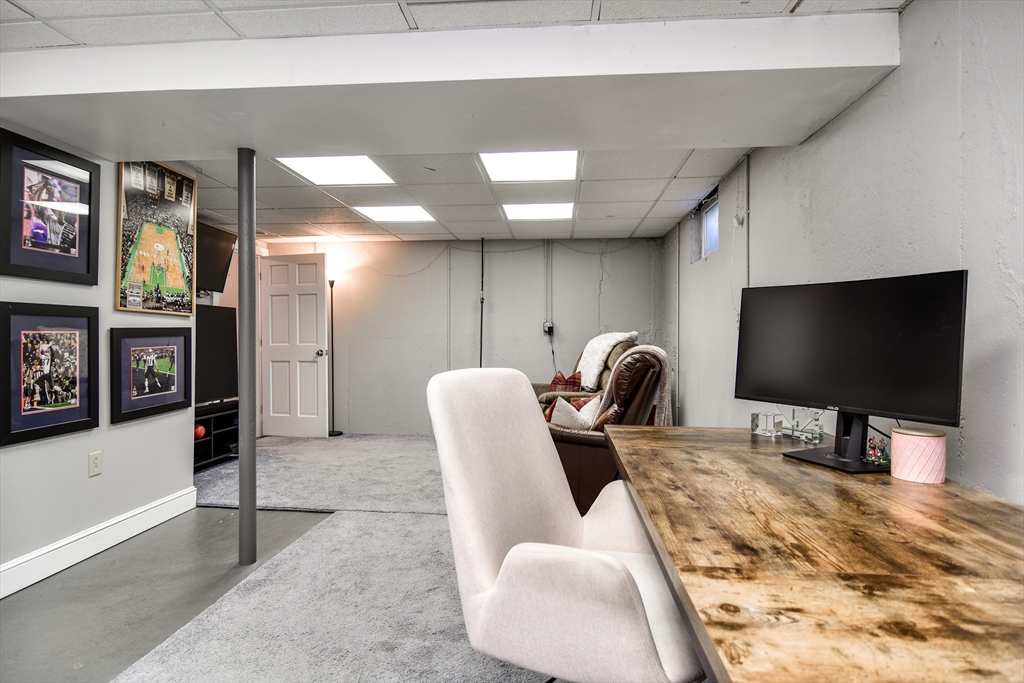 52 Wesley Road Framingham, MA 01701 - Photo 21 of 29