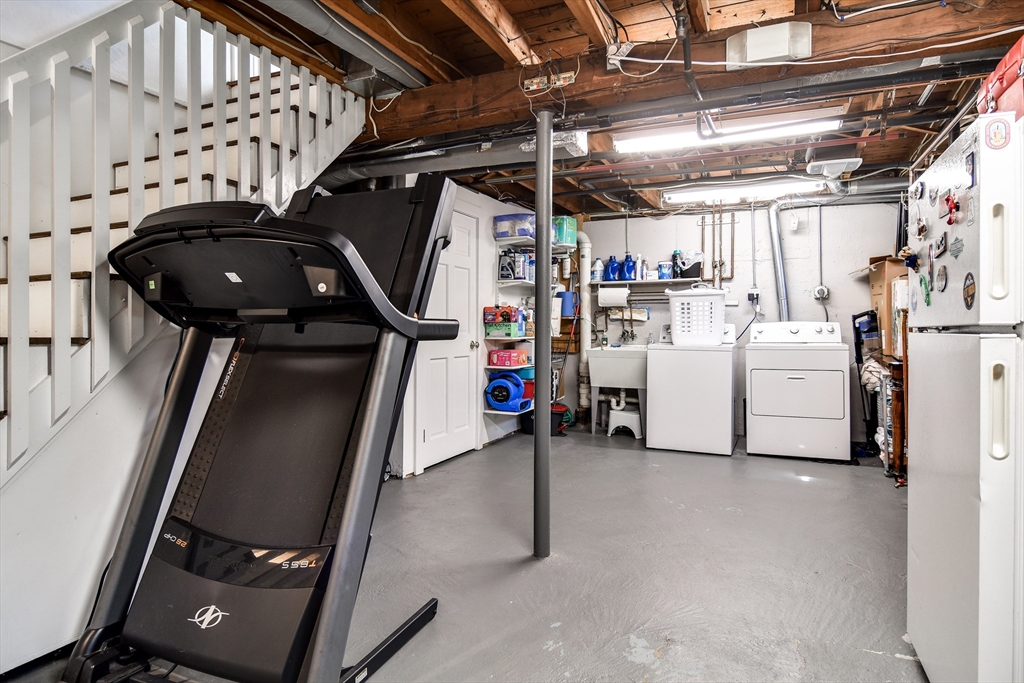 52 Wesley Road Framingham, MA 01701 - Photo 22 of 29