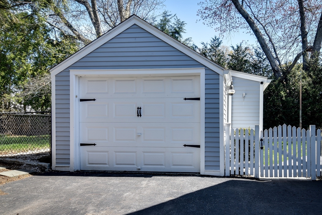 52 Wesley Road Framingham, MA 01701 - Photo 24 of 29