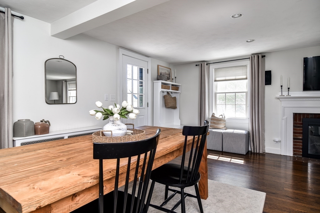 52 Wesley Road Framingham, MA 01701 - Photo 7 of 29