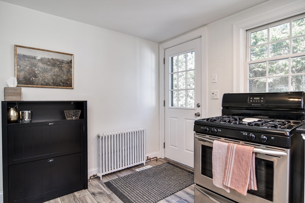 52 Wesley Road Framingham, MA 01701 - Photo 10 of 29