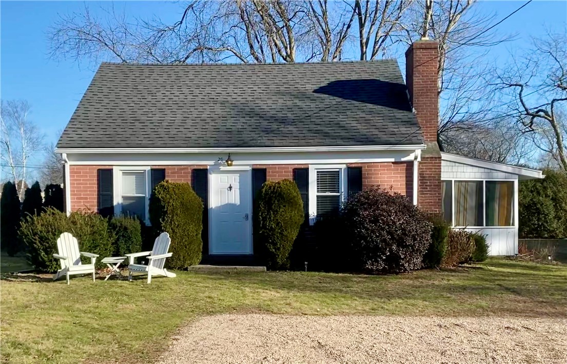 20 Maywood Road Narragansett, RI 02882 - Photo 1 of 19 Gallery Image 1