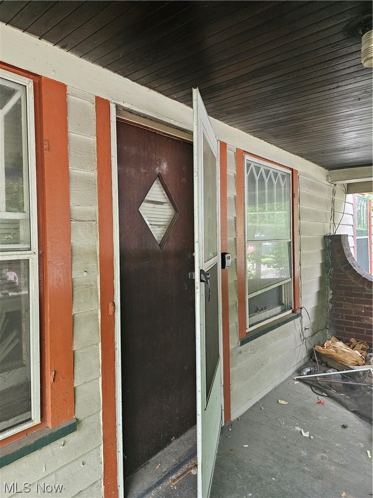 13302 Garden Road Cleveland, OH 44112 - Photo 2 of 5 Gallery Image 2
