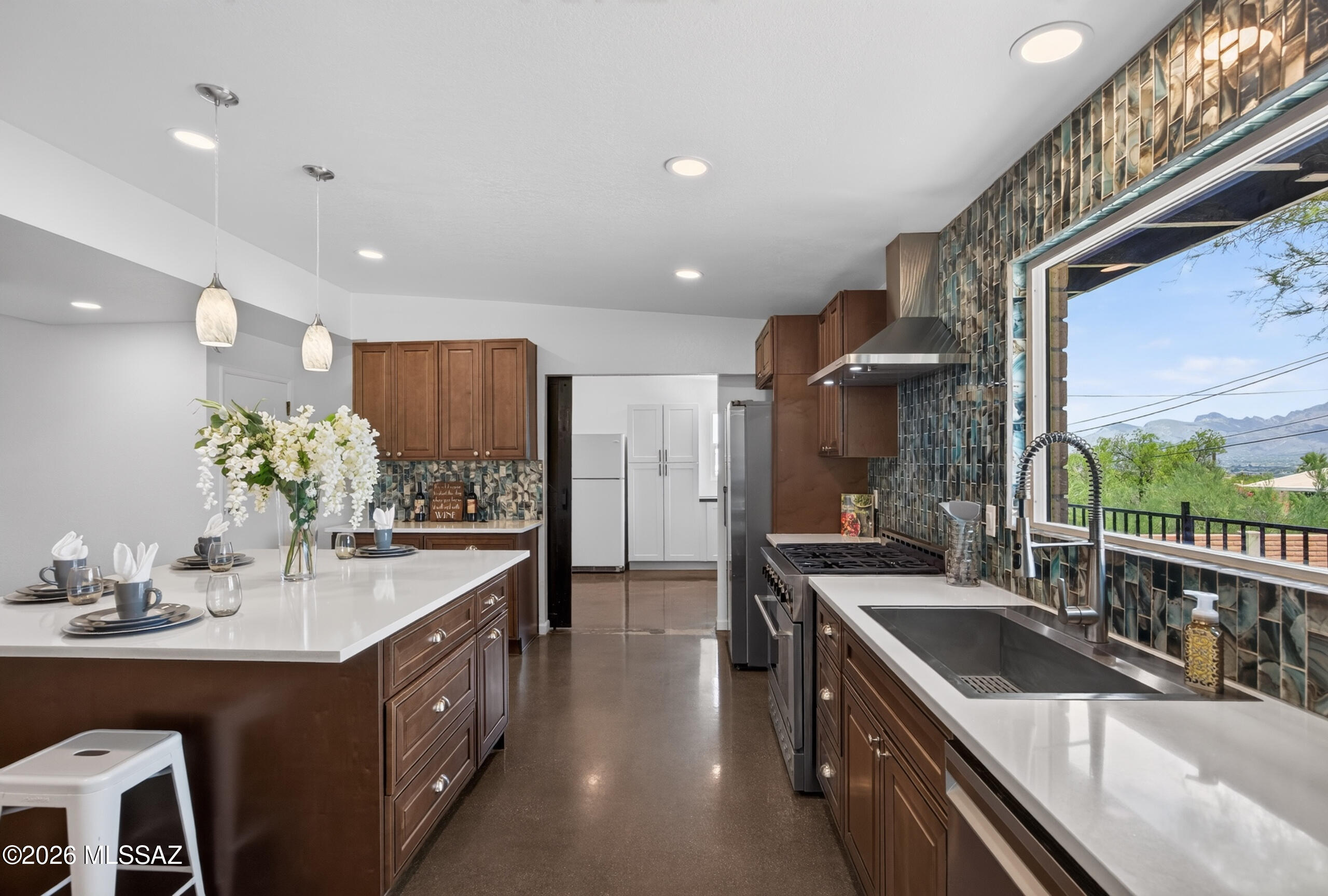 1602 North Painted Hills Road Tucson, AZ 85745 - Photo 14 of 32 Spacious Kitchen
