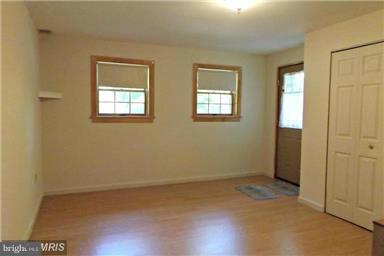 1365 Knott Road Shepherdstown, WV 25443 - Photo 13 of 30 Family Room