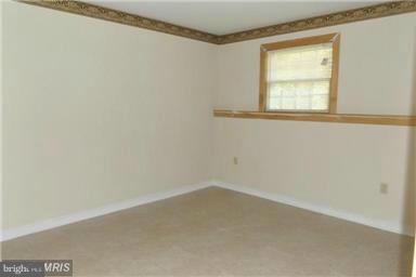 1365 Knott Road Shepherdstown, WV 25443 - Photo 17 of 30 Den/Study