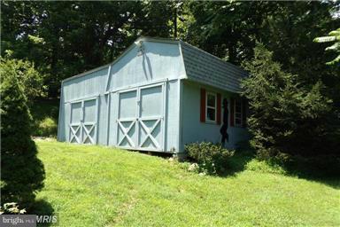 1365 Knott Road Shepherdstown, WV 25443 - Photo 21 of 30 Storage Sheds