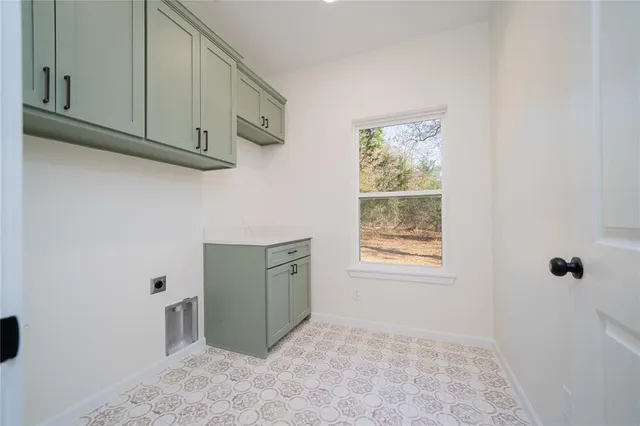 $365,000 | 711 King Charles Road, Scroggins, TX 75480