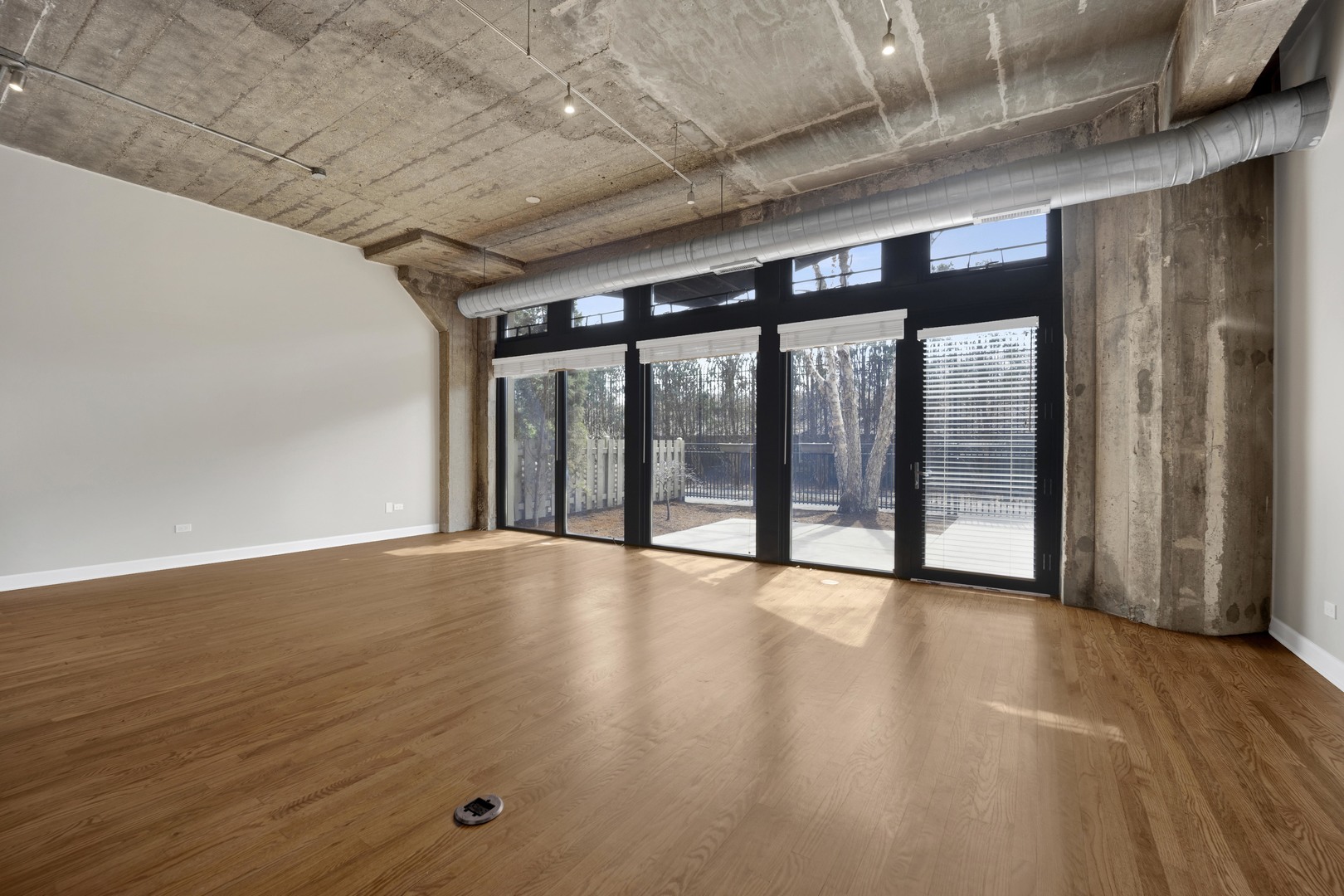1071 West 15th Street, Unit 109 Chicago, IL 60608 - Photo 5 of 31