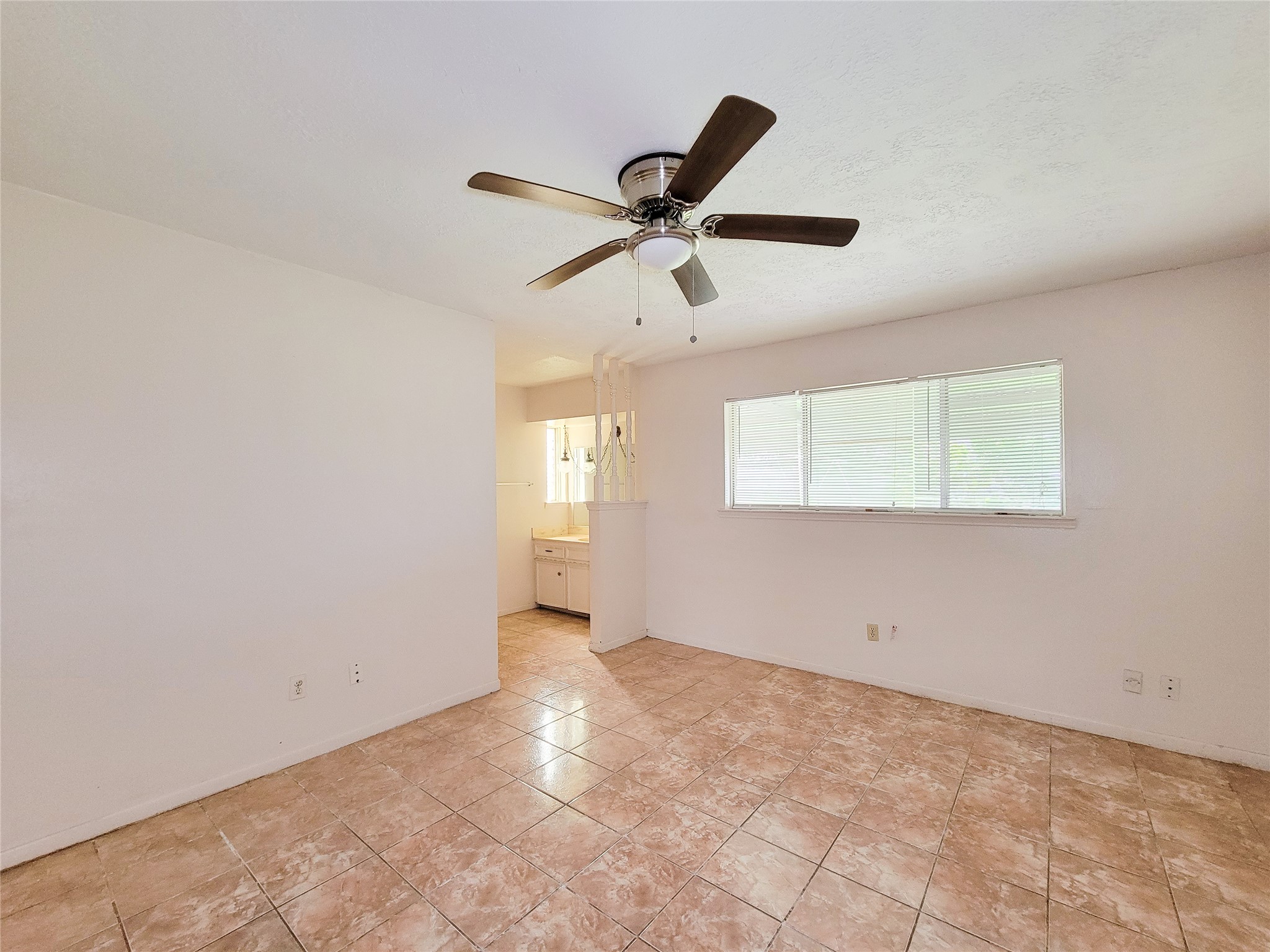 12215 Pompano Lane Houston, TX 77072 - Photo 37 of 44 a view of a big room with carpet