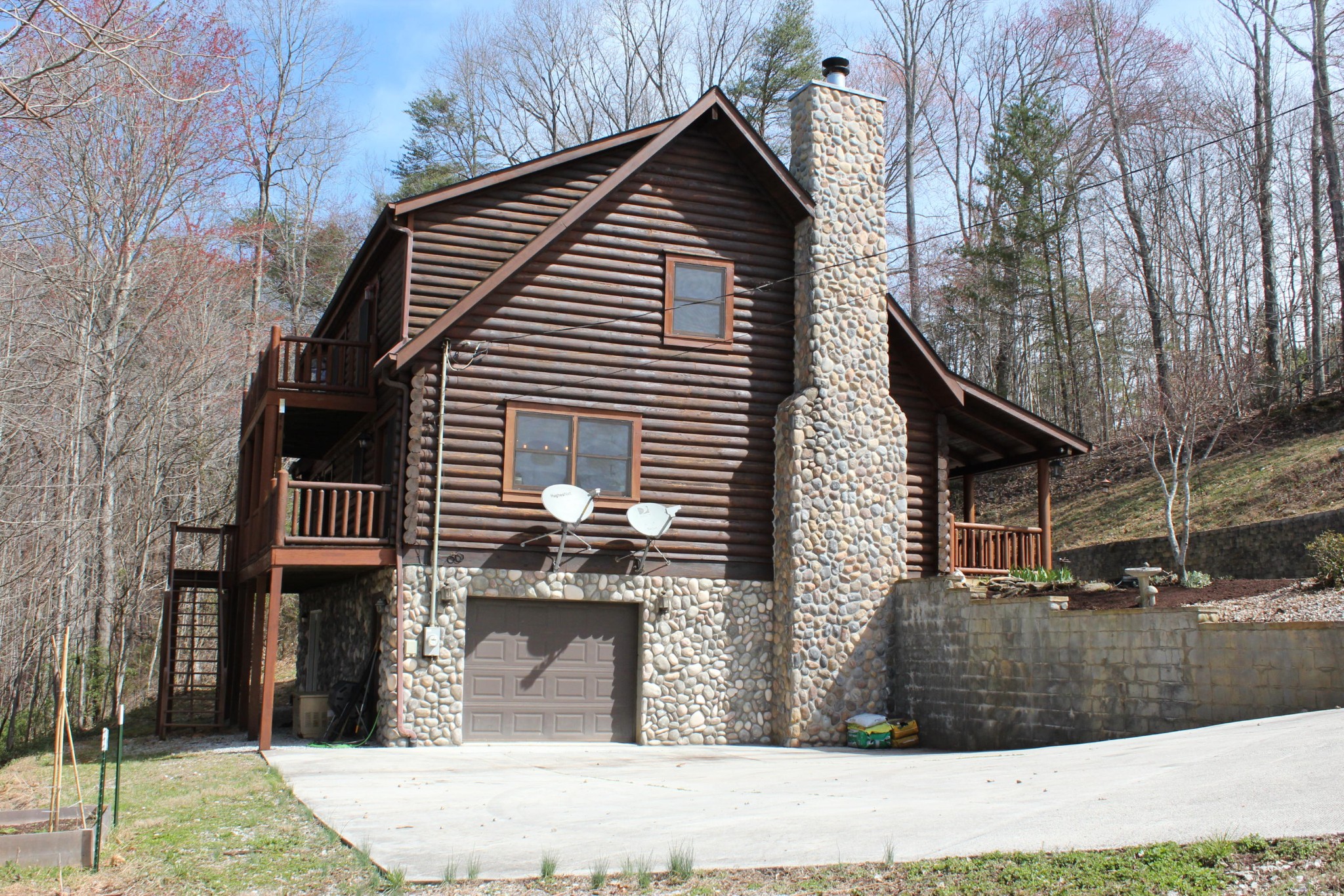 225 Reed Lane Jacksboro, TN 37757 - Photo 4 of 40 Gallery Image 4