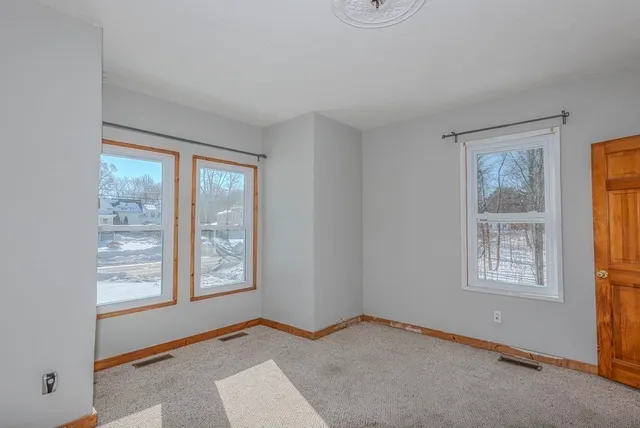 $500,000 | 1004 South Franklin Street, Holbrook, MA 02343