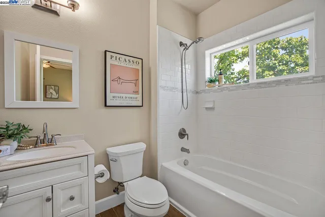 $1,249,000 | 200 Valletta Lane, Pleasanton, CA 94566