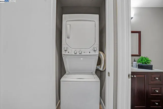 $1,249,000 | 200 Valletta Lane, Pleasanton, CA 94566