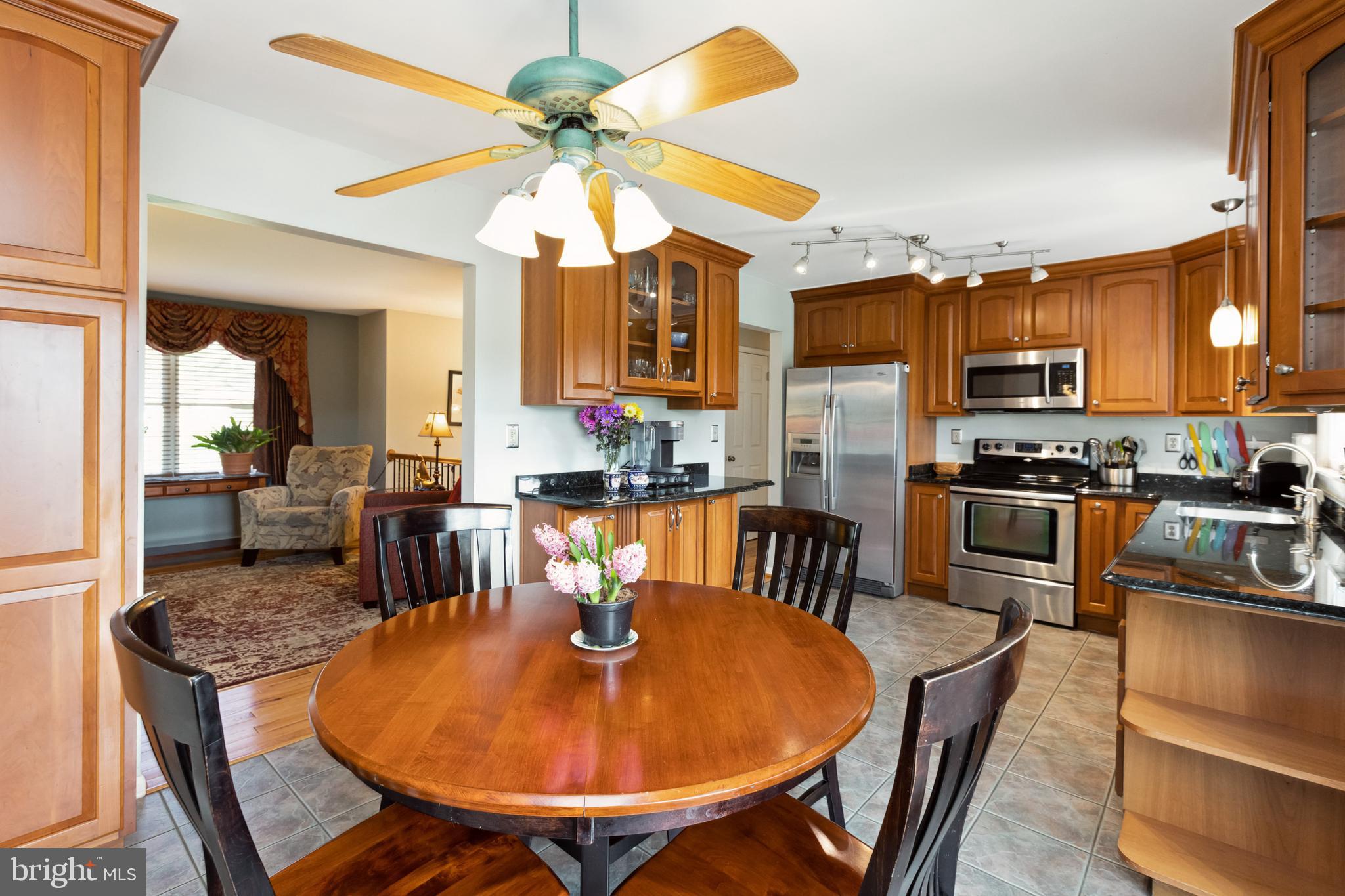 2652 Walston Road Mount Airy, MD 21771 - Photo 9 of 40 Eat-In Kitchen