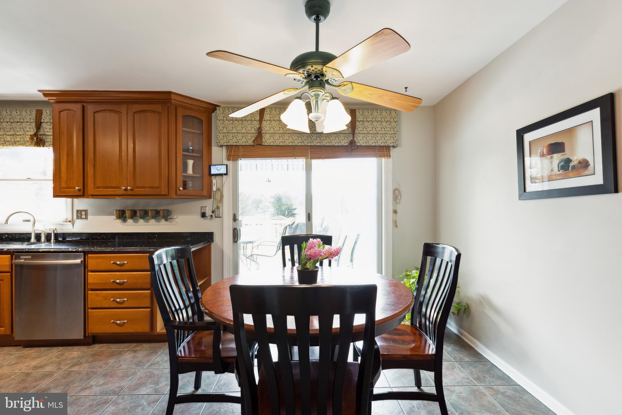 2652 Walston Road Mount Airy, MD 21771 - Photo 10 of 40 Eat-In Kitchen