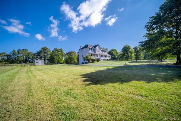 $650,000 | 10 Henry Court, Pine Bush, NY 12566