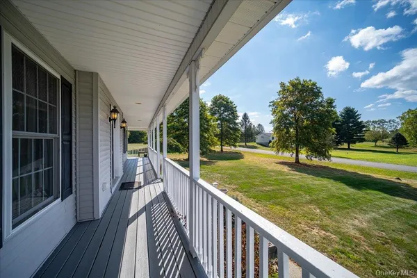 $650,000 | 10 Henry Court, Pine Bush, NY 12566