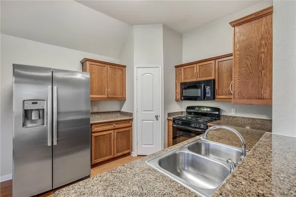 $269,900 | 1988 Mountain Wind Court, Bryan, TX 77807
