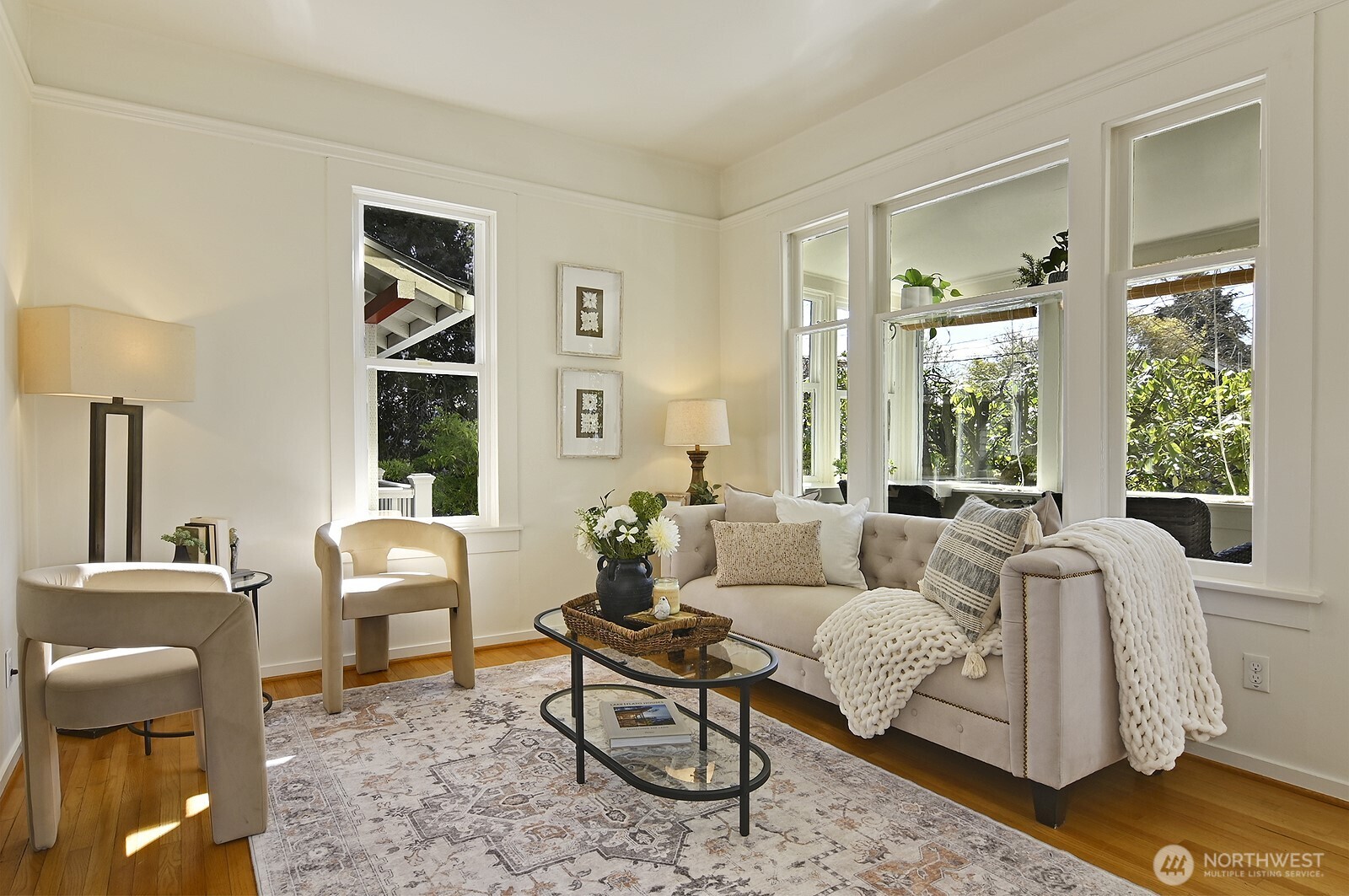 942 North 81st Street Seattle, WA 98103 - Photo 2 of 27