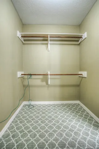 $265,000 | 2115 Greentree Drive, Huntsville, TX 77340