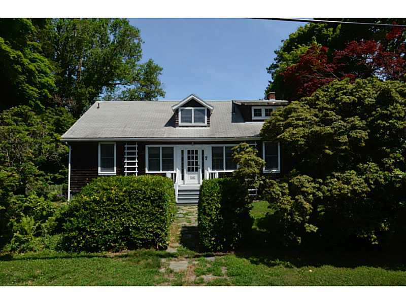 50 Whittier Road Jamestown, RI 02835 - Photo 1 of 21 Exterior Front.