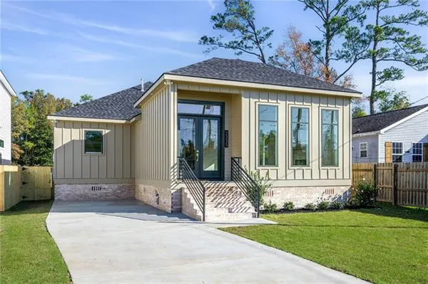 $499,000 | 2335 Orleans Street, Mandeville, LA 70448