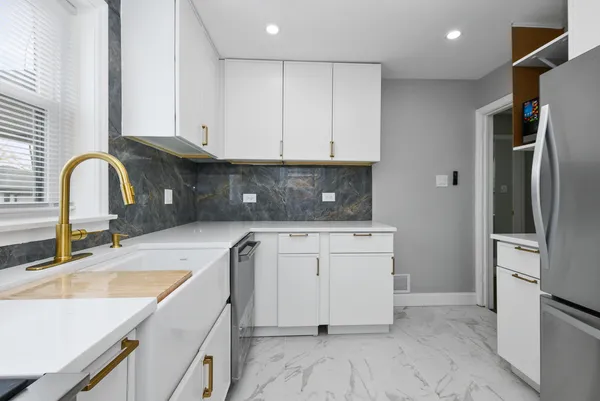 $355,000 | 505 47th Avenue, Bellwood, IL 60104