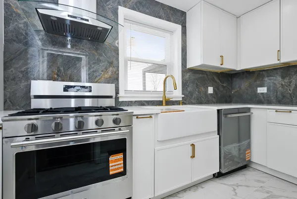 $355,000 | 505 47th Avenue, Bellwood, IL 60104