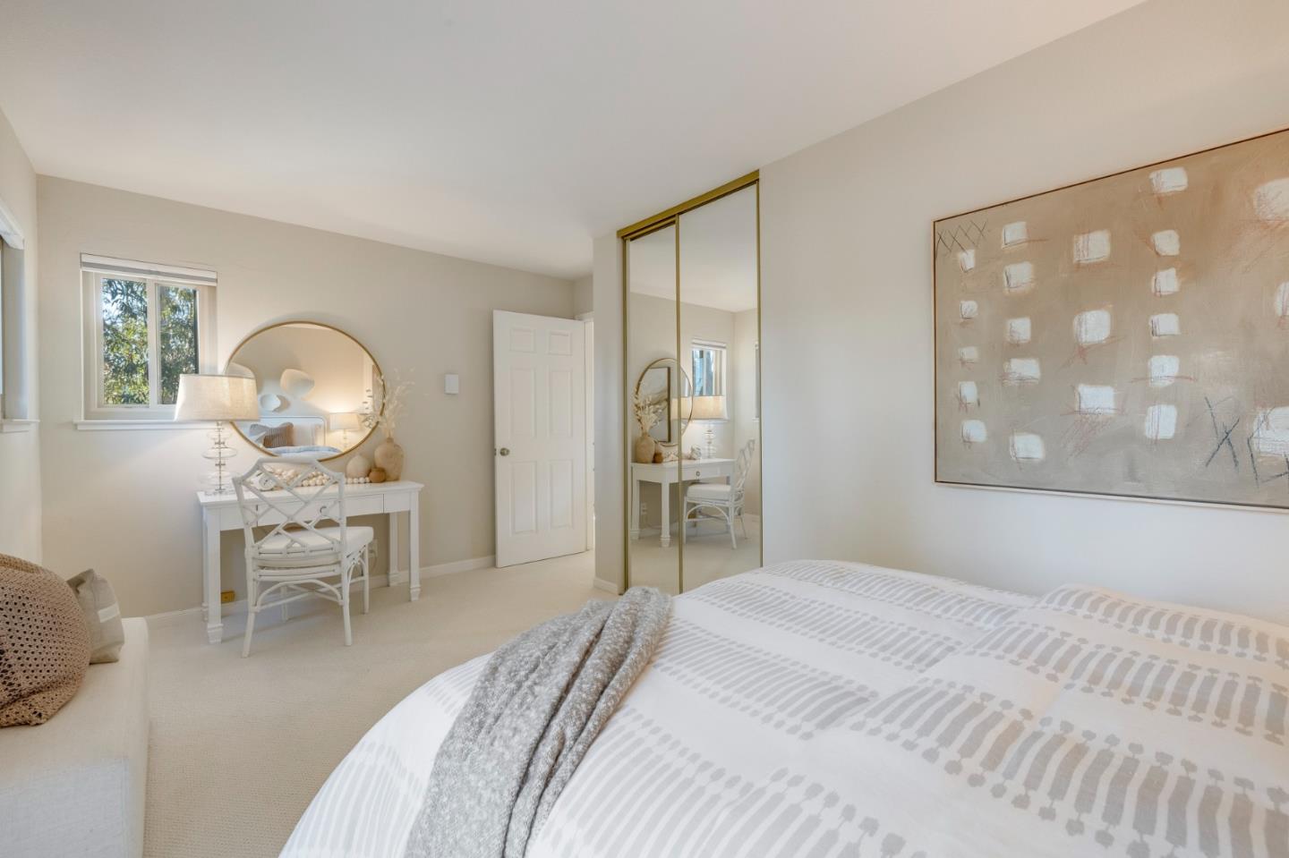 33 Park Road, Unit 9 Burlingame, CA 94010 - Photo 23 of 34 Gallery Image 23