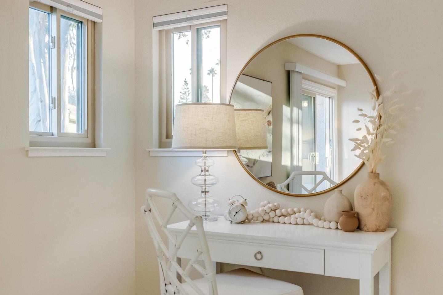33 Park Road, Unit 9 Burlingame, CA 94010 - Photo 25 of 34 Gallery Image 25