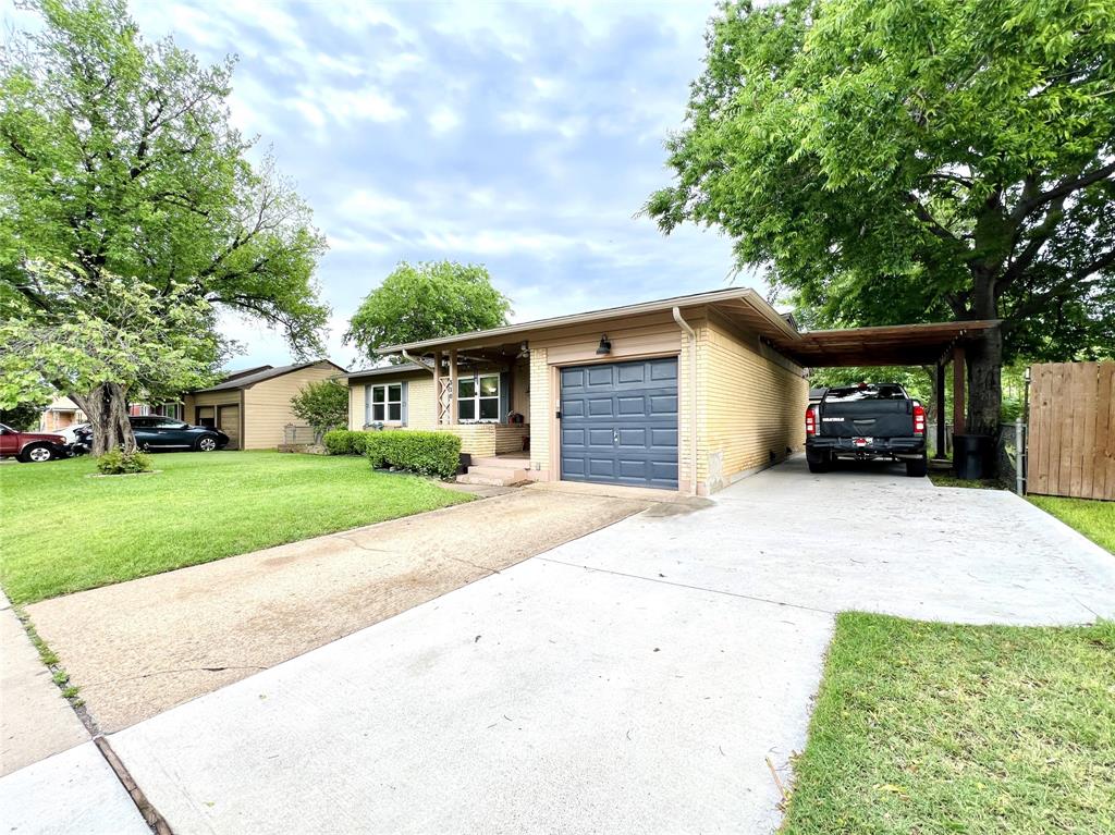 310 West 15th Street Irving, TX 75060 - Photo 3 of 30