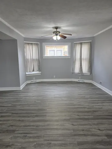 $154,900 | 111 East Empire Street, Freeport, IL 61032