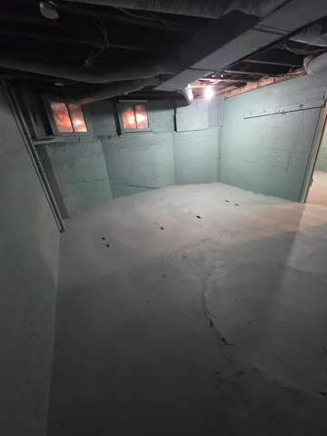 $154,900 | 111 East Empire Street, Freeport, IL 61032