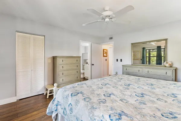 $1,900 | 671 Southwest South River Drive, Unit 105, Stuart, FL 34997