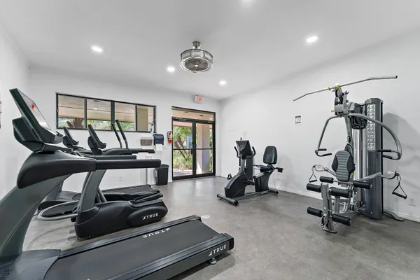 $1,900 | 671 Southwest South River Drive, Unit 105, Stuart, FL 34997