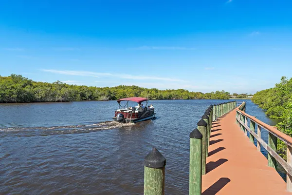 $1,900 | 671 Southwest South River Drive, Unit 105, Stuart, FL 34997