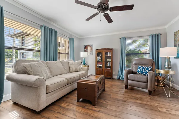 $1,900 | 671 Southwest South River Drive, Unit 105, Stuart, FL 34997