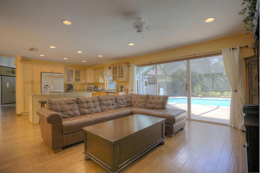 6335 Wood Lake Road Jupiter, FL 33458 - Photo 8 of 37 Family Room