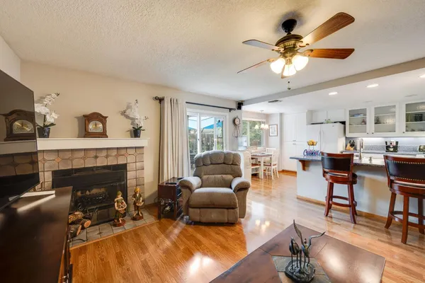 $555,500 | 1916 Oak Bluff Way, Sacramento, CA 95833