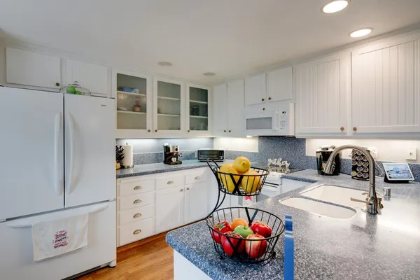 $555,500 | 1916 Oak Bluff Way, Sacramento, CA 95833