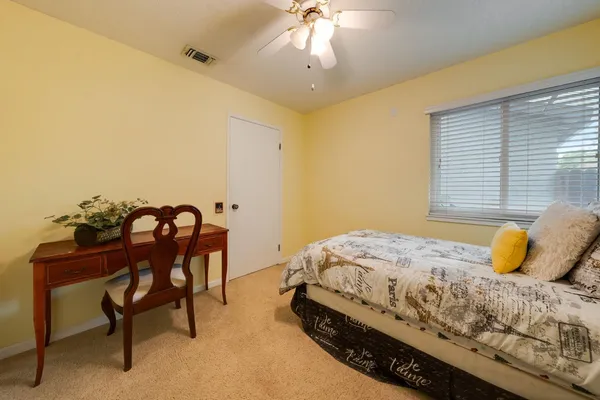 $555,500 | 1916 Oak Bluff Way, Sacramento, CA 95833