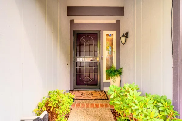 $555,500 | 1916 Oak Bluff Way, Sacramento, CA 95833