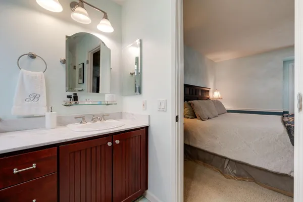 $555,500 | 1916 Oak Bluff Way, Sacramento, CA 95833