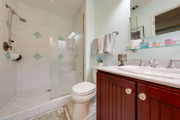 $555,500 | 1916 Oak Bluff Way, Sacramento, CA 95833